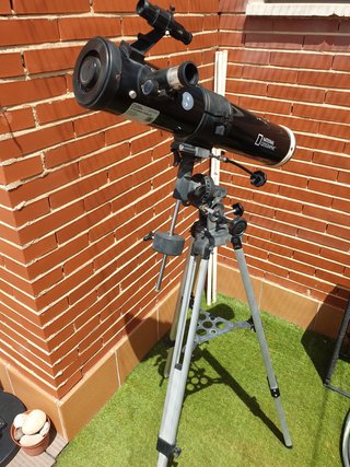 Telescopio astronómico National Geographic 76/700