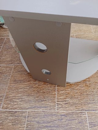 Mesa TV cristal y metal