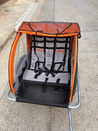 Remolque para bicicleta infantil