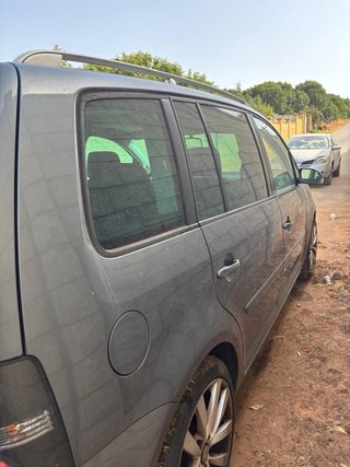 Volkswagen Touran 2.0 FSI 150CV se puede traspasar
