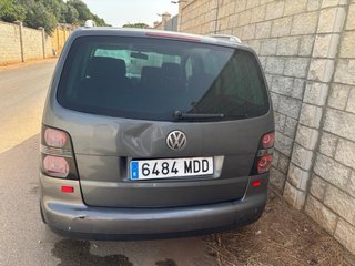 Volkswagen Touran 2.0 FSI 150CV se puede traspasar