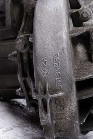 55194293 caja cambios opel zafira 1.9 cdti 130408