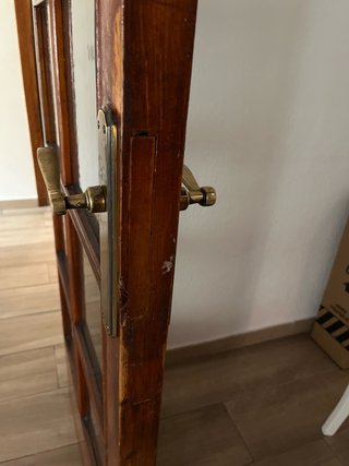 Puerta madera con cristal