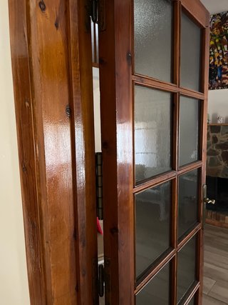 Puerta madera con cristal