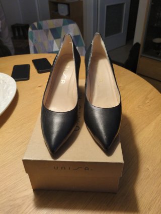 Zapatos de tacón Unisa negros mujer