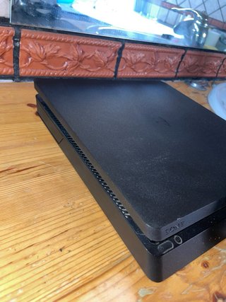Play Station 4 + Mando