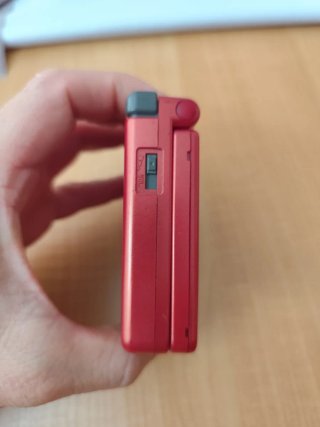 Nintendo Game Boy Advance SP Roja y juego