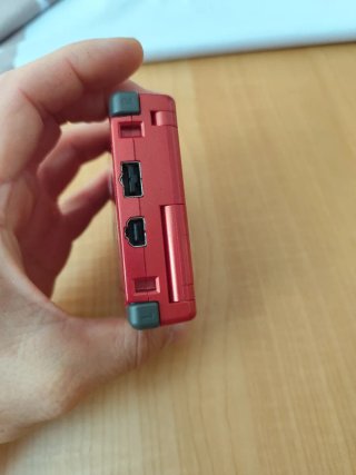 Nintendo Game Boy Advance SP Roja y juego