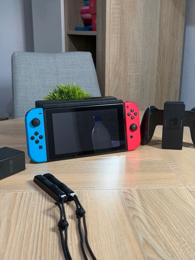 Nintendo Switch + Accesorios