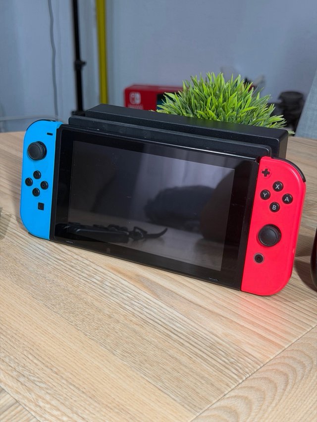 Nintendo Switch + Accesorios