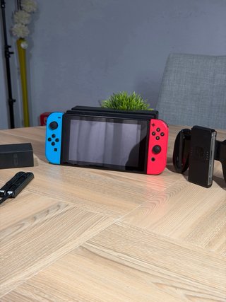 Nintendo Switch + Accesorios