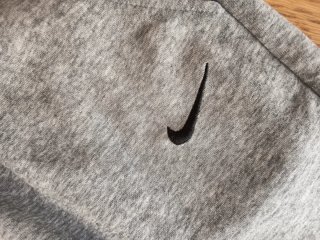 Pantalón corto Nike gris talla XS