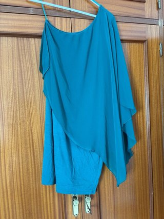Vestido asimétrico verde azulado