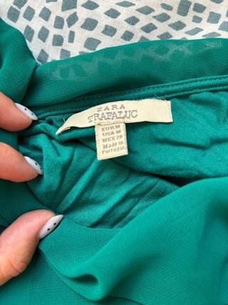 Vestido asimétrico verde azulado