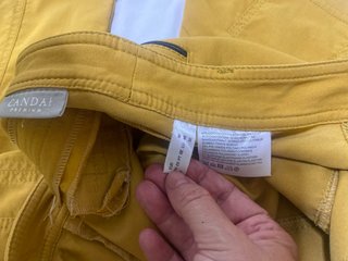 Pantalón C&A Mujer Talla 46/48 Amarillo