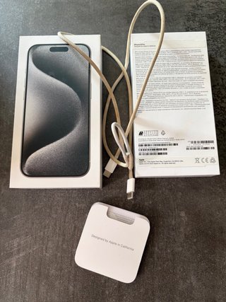 iPhone 15 Pro blanco