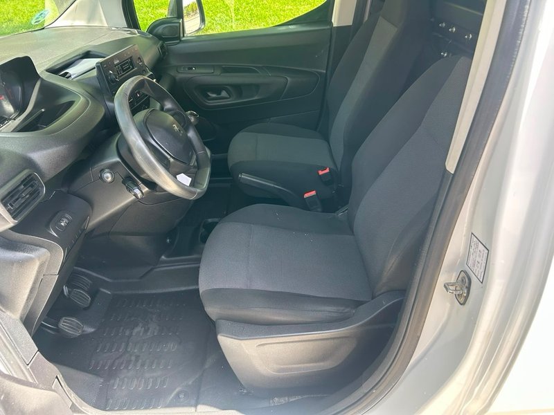 Peugeot Partner 2021, foto 12