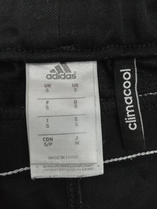 Pantalón corto Adidas negro