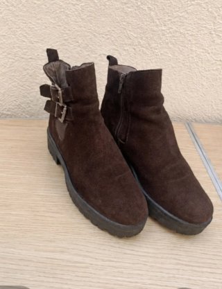 Botines de ante marrones mujer