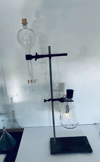 Soporte de laboratorio de farmacia rústico