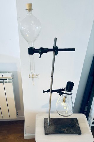 Soporte de laboratorio de farmacia rústico