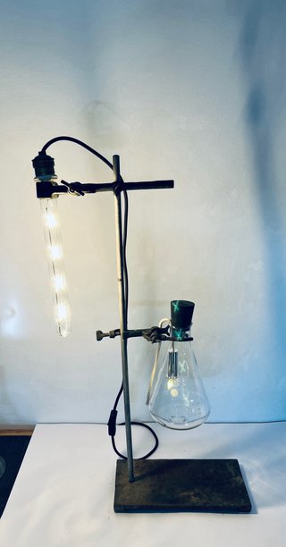 Soporte de laboratorio de farmacia rústico