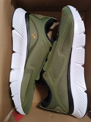 Zapatillas Puma Talla 44.5 Verde/Negro