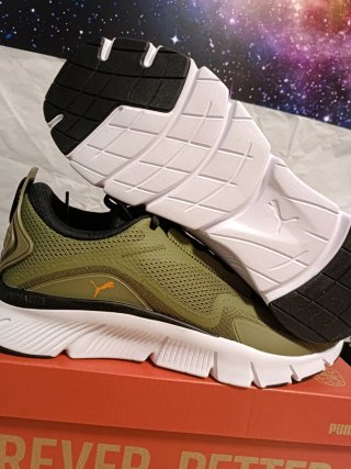 Zapatillas Puma Talla 44.5 Verde/Negro