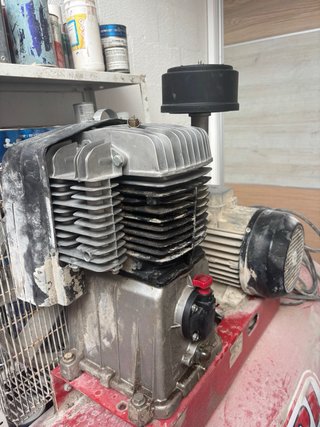 Compresor de aire industrial DARI 500 litros , se
