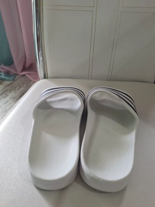 Chanclas Adidas talla 37
