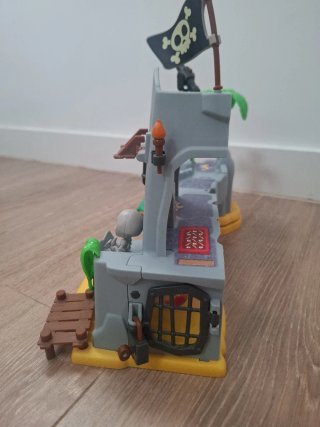 Pinypon Isla Pirata con Accesorios