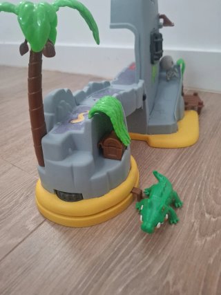 Pinypon Isla Pirata con Accesorios