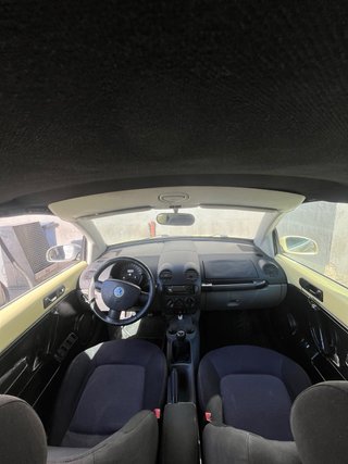 Volkswagen Beetle 2003