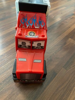 Camión Transportador de Coches de Juguete