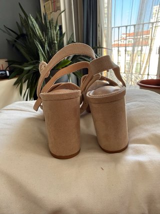 Sandalias Mary Paz Piel Beige Talla 40