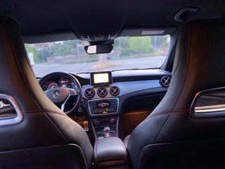 Mercedes-Benz GLA 45 AMG