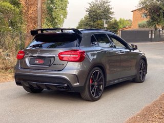 Mercedes-Benz GLA 45 AMG