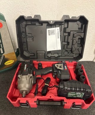 Taladro de impacto Parkside 20V + Maletín