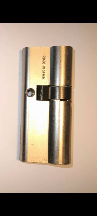 Cilindro Tesa Serie T60 30x45. Con 4 llaves.