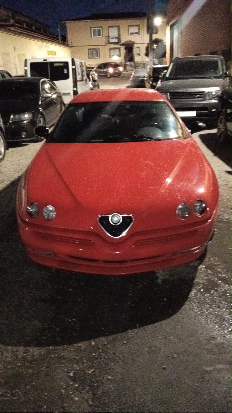 Alfa Romeo GTV 1999 - foto 1
