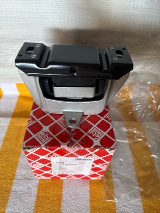 FEBI BILSTEIN 19494 Soporte Motor AUDI-VW