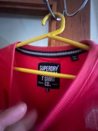 Camiseta Superdry Talla L Roja
