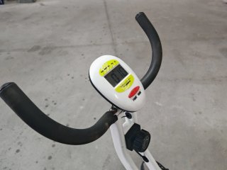 Bici Estática Plegable Tecnovita YF90 BH