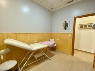 Amplio local reformado en venta en Pinar Alto