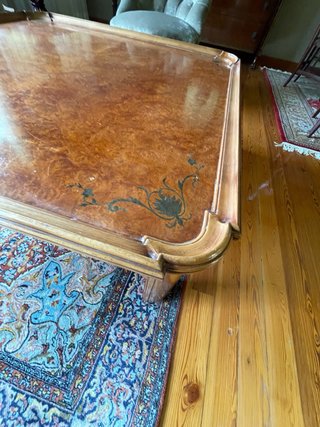 Mesa de centro cuadrada de madera