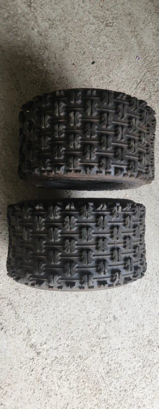 Ruedas Quad 20x11-9