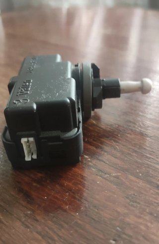 Regulador Faro Valeo Golf 4