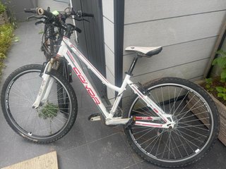 Bicicleta de montaña blanca 5400