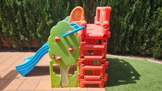 Tobogán infantil FEBER Casita del Bosque