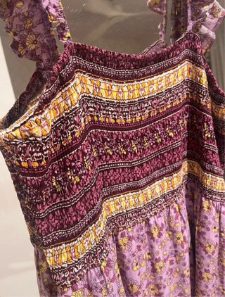 Vestido largo tirantes nido abeja floral